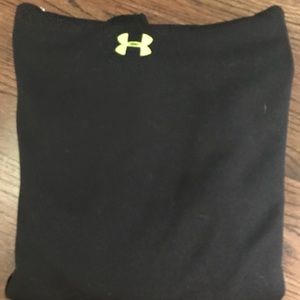 Men’s under Armour hoodie